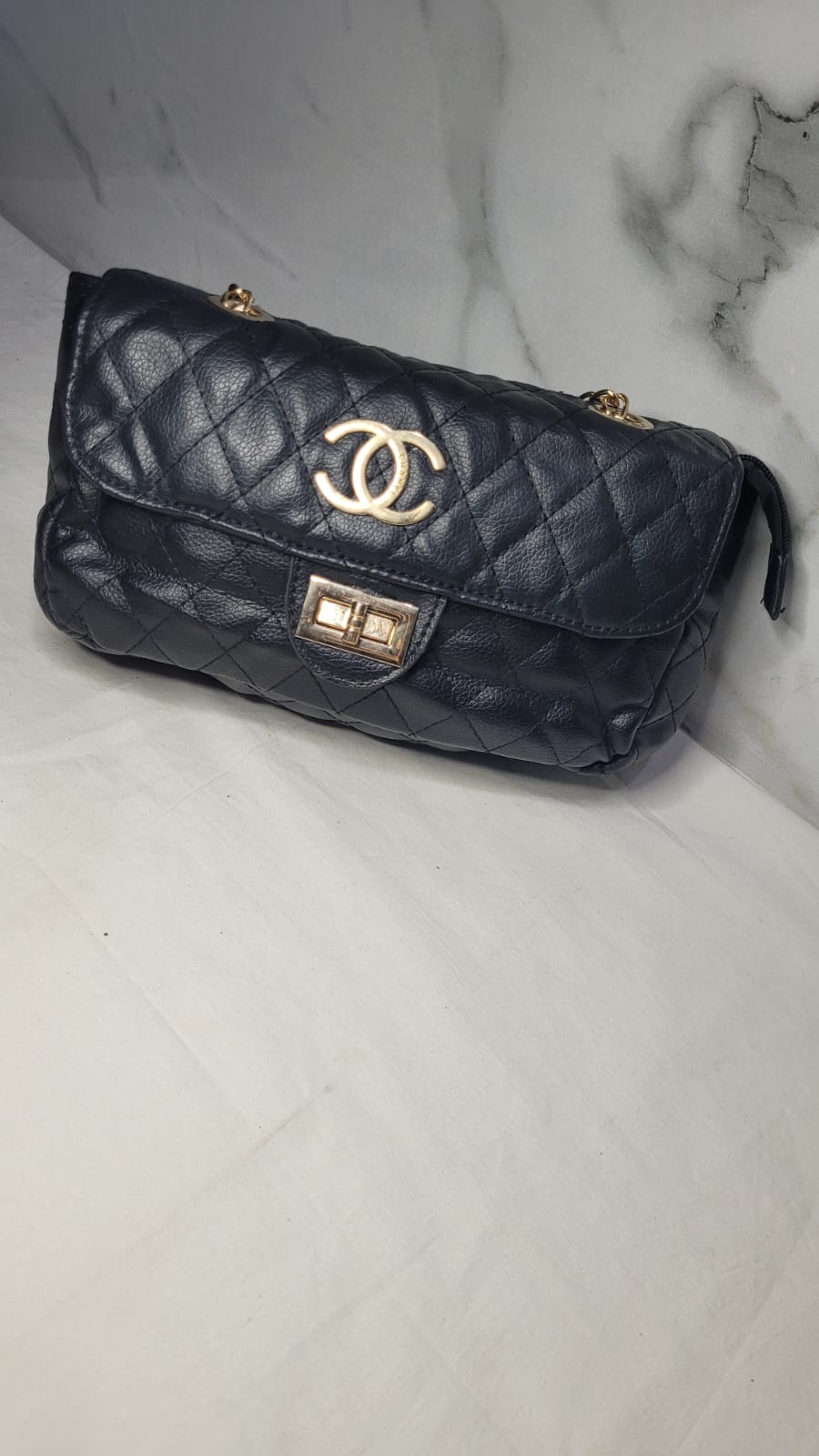 Chanel Black Quilted Leather Shoulder Bag L 6 W 9.5